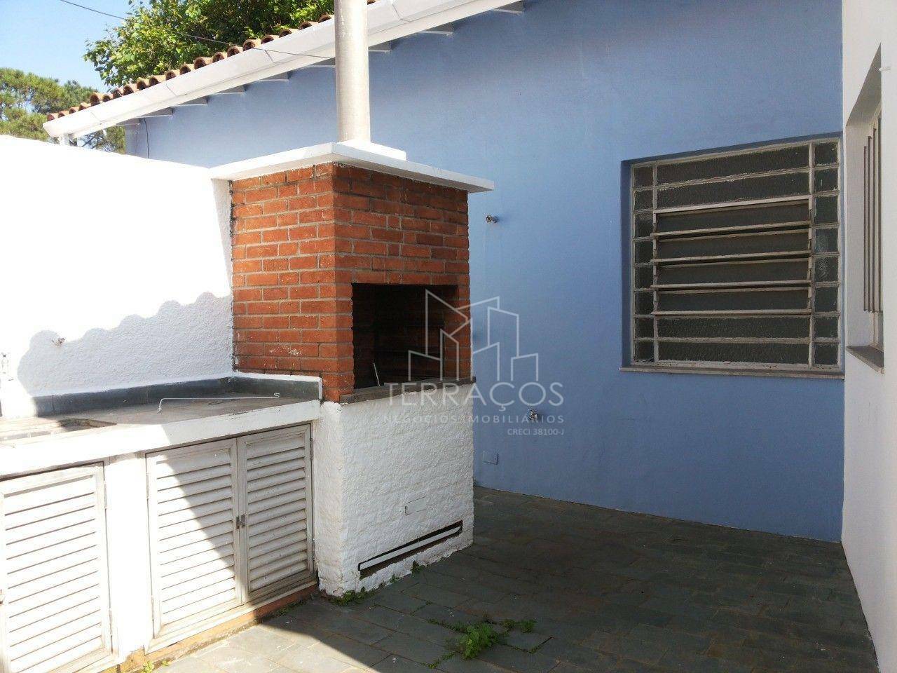 Casa à venda com 3 quartos, 300m² - Foto 7