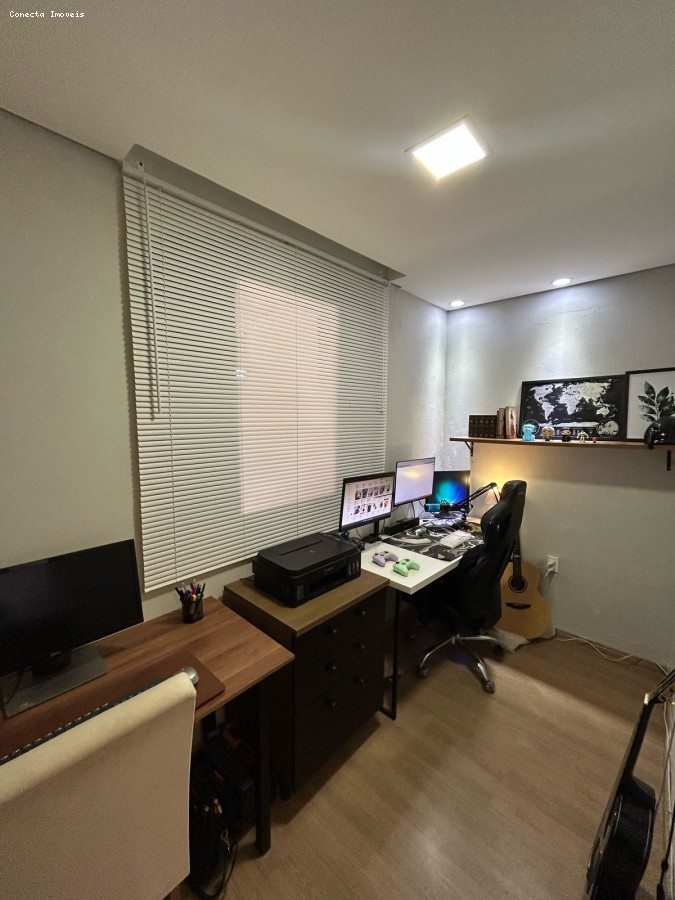 Casa à venda com 2 quartos, 70m² - Foto 8