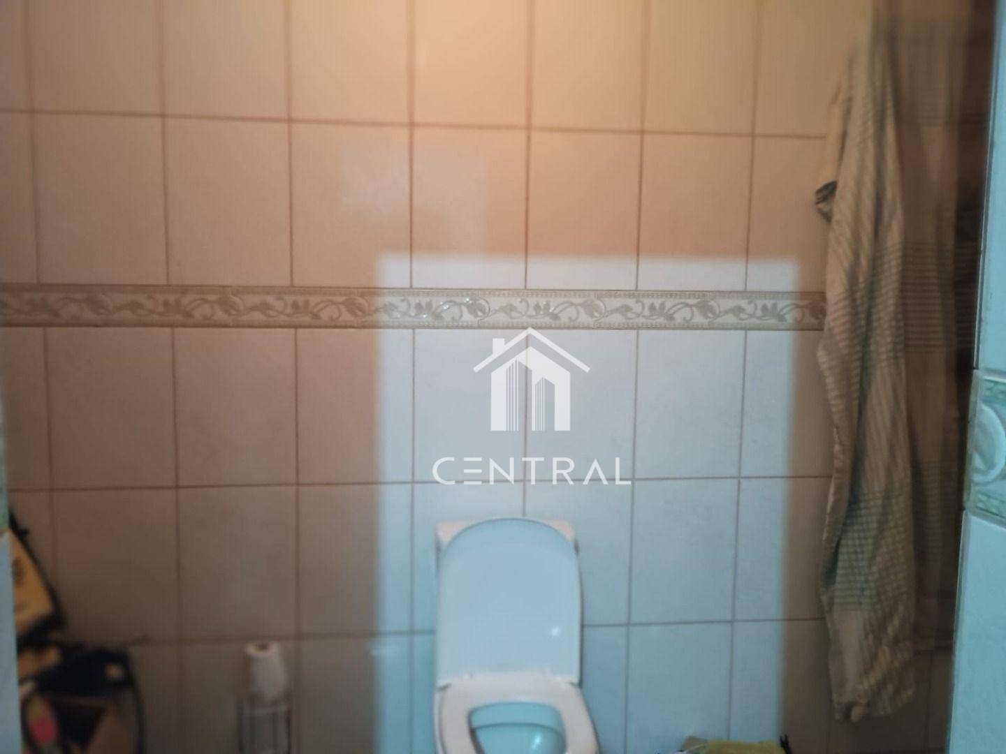 Casa para alugar com 2 quartos, 340m² - Foto 8