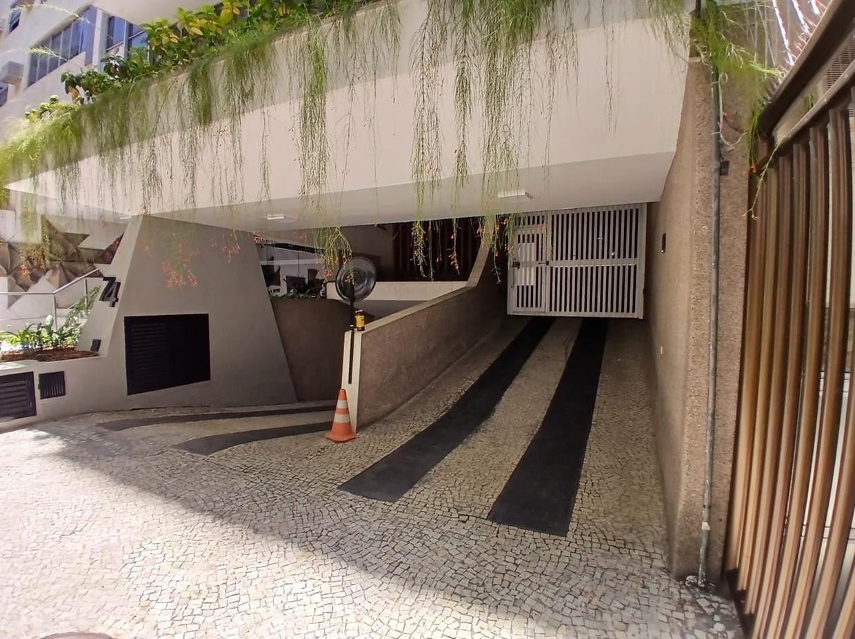 Apartamento à venda com 4 quartos, 194m² - Foto 47