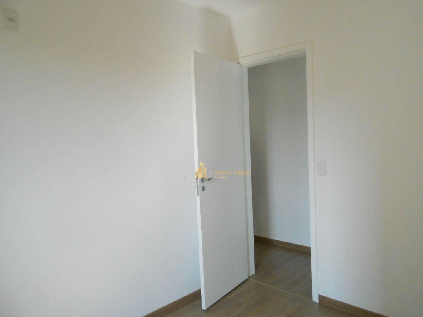 Apartamento à venda com 2 quartos, 52m² - Foto 15