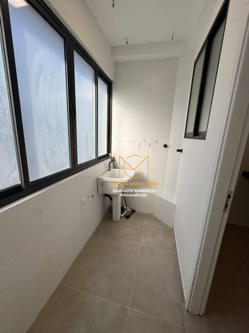 Apartamento para alugar com 3 quartos, 107m² - Foto 12
