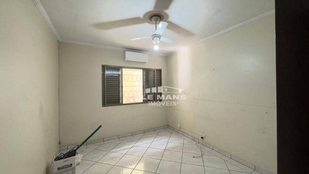 Casa à venda com 3 quartos, 125m² - Foto 9
