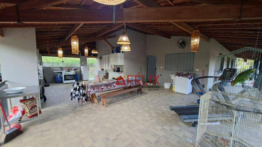 Sítio à venda com 6 quartos, 1000m² - Foto 18