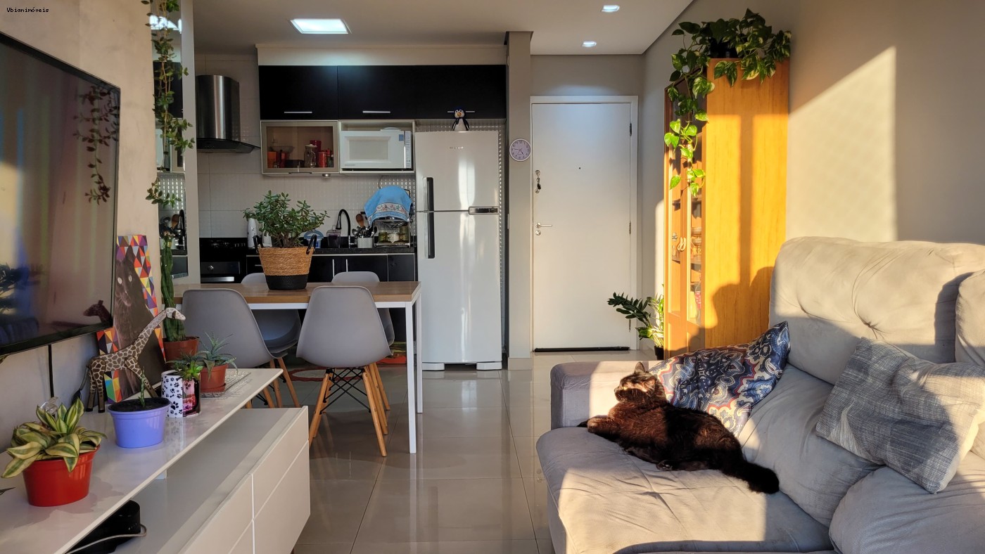 Apartamento à venda com 2 quartos, 56m² - Foto 2