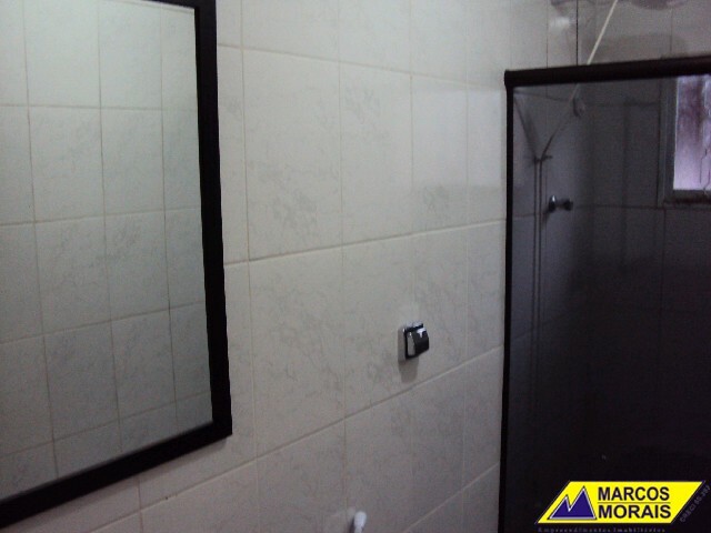 Casa à venda com 2 quartos, 120m² - Foto 9