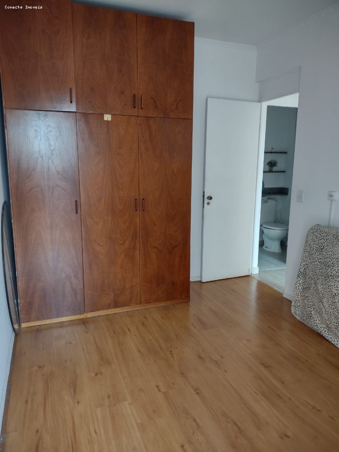 Apartamento à venda com 2 quartos, 65m² - Foto 2
