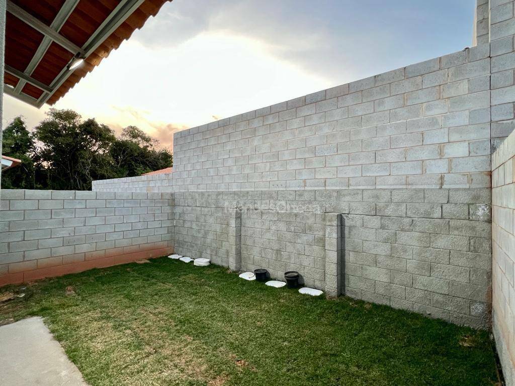Casa de Condomínio à venda com 2 quartos, 49m² - Foto 4