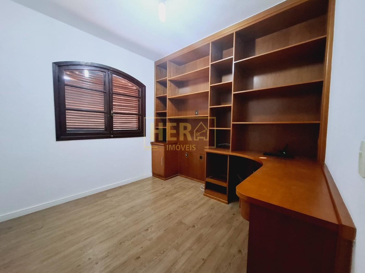 Casa à venda com 3 quartos, 202m² - Foto 14