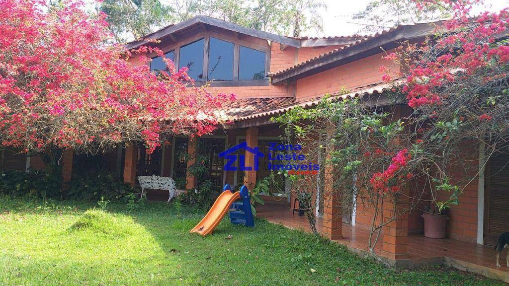 Chácara à venda com 6 quartos, 300m² - Foto 1