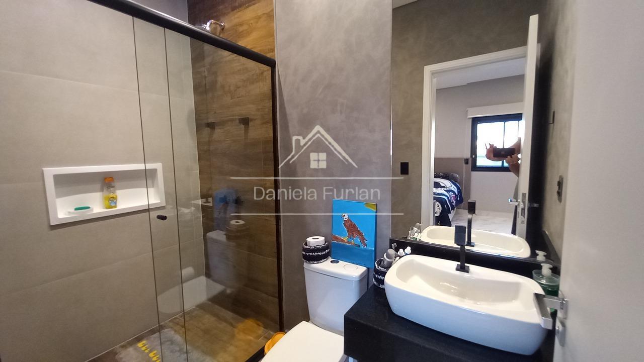 Casa de Condomínio para alugar com 3 quartos, 250m² - Foto 6