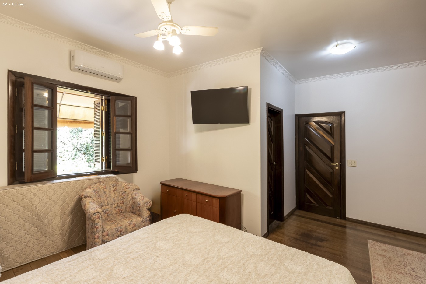 Chácara à venda com 6 quartos, 630m² - Foto 10