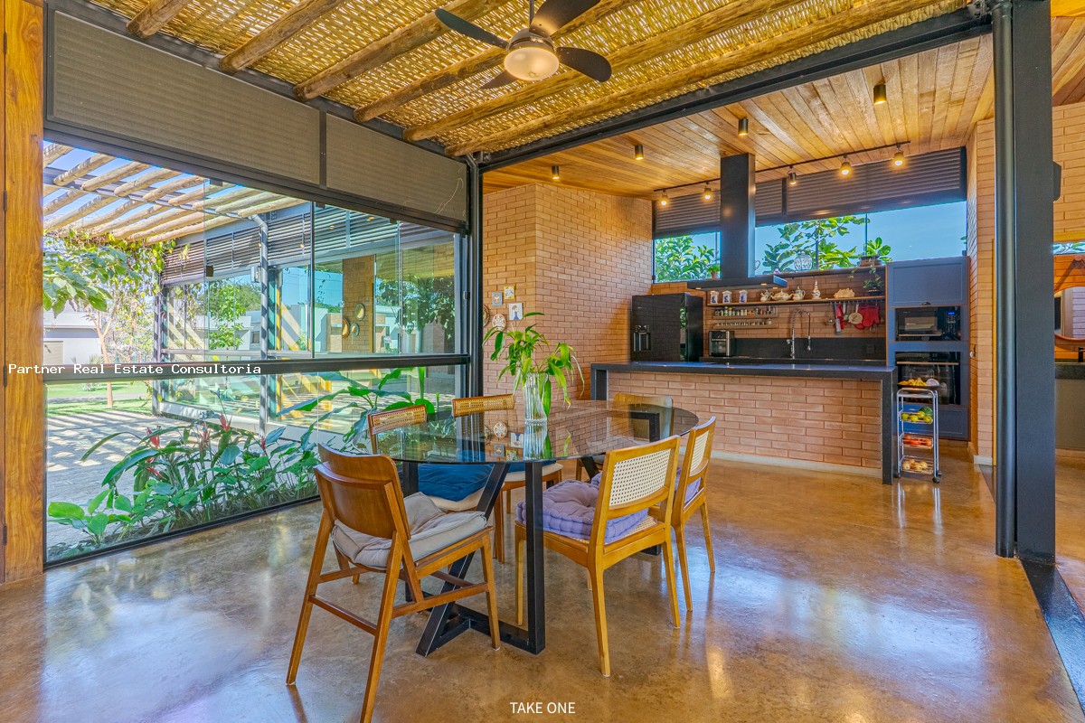 Casa de Condomínio à venda com 4 quartos, 1020m² - Foto 4