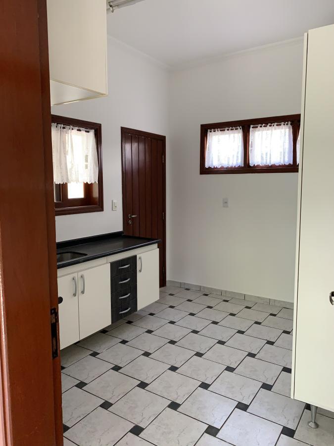 Casa de Condomínio para alugar com 4 quartos, 290m² - Foto 26