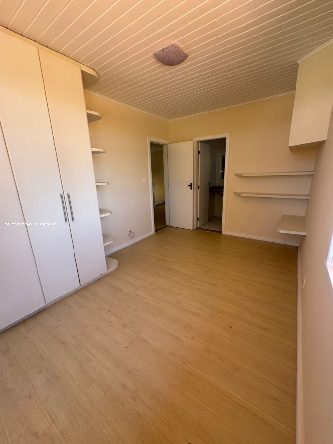 Casa à venda com 4 quartos, 600m² - Foto 5