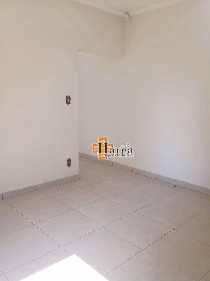 Casa para alugar com 3 quartos, 325m² - Foto 19