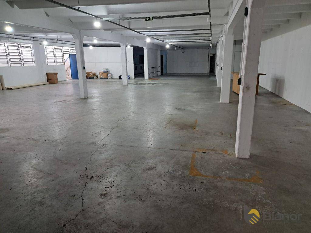 Depósito-Galpão-Armazém à venda e aluguel, 992m² - Foto 19