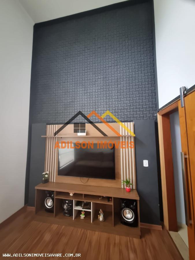 Casa à venda com 2 quartos, 39m² - Foto 2