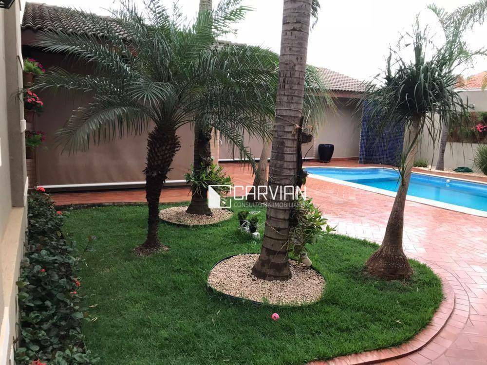 Casa à venda com 3 quartos, 342m² - Foto 3