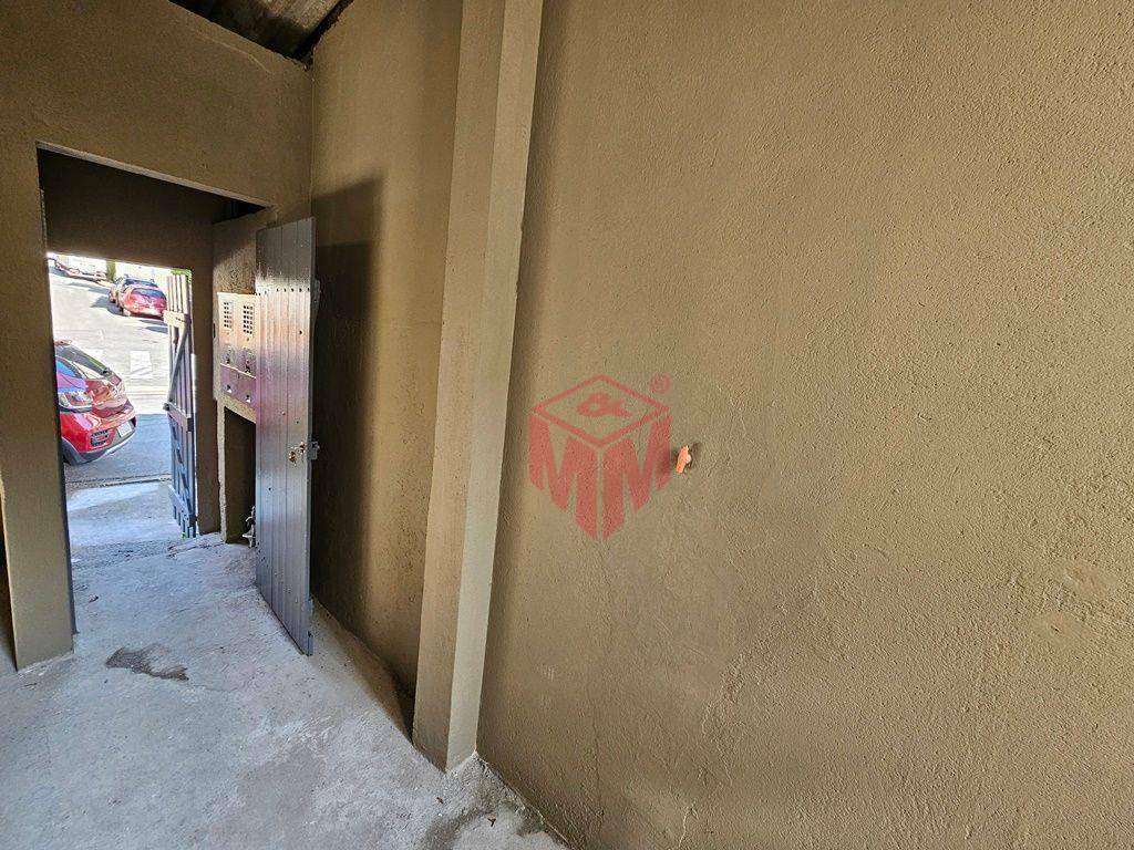 Casa para alugar com 1 quarto, 50m² - Foto 2