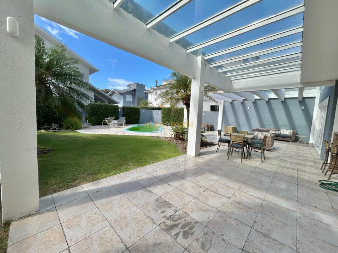 Casa de Condomínio à venda com 4 quartos, 220m² - Foto 24