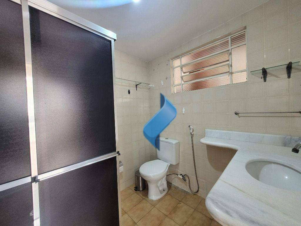 Casa para alugar com 2 quartos, 110m² - Foto 14