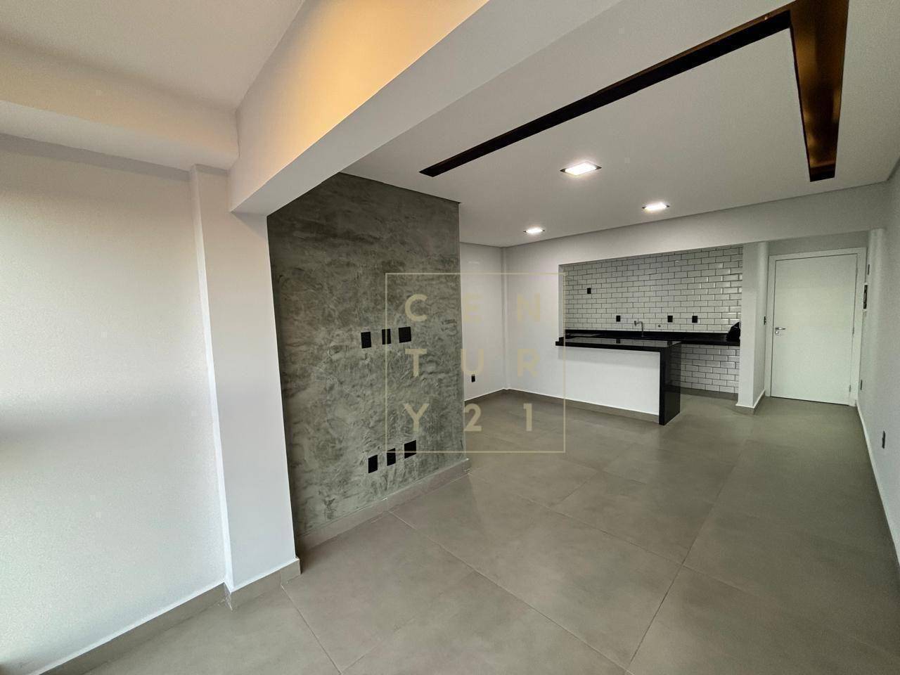 Apartamento à venda com 2 quartos, 70m² - Foto 2