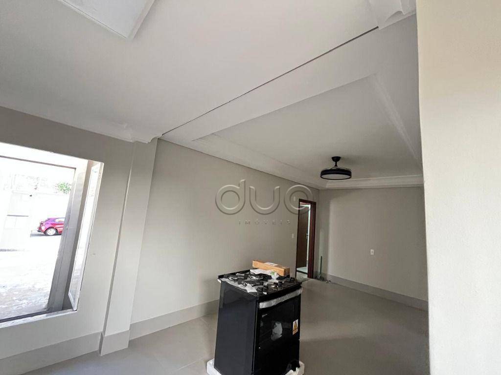 Casa à venda com 4 quartos, 200m² - Foto 22