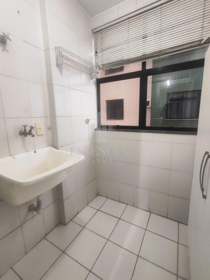 Apartamento à venda com 2 quartos, 67m² - Foto 8
