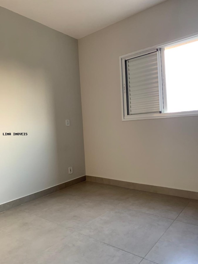 Apartamento para alugar com 2 quartos, 68m² - Foto 5