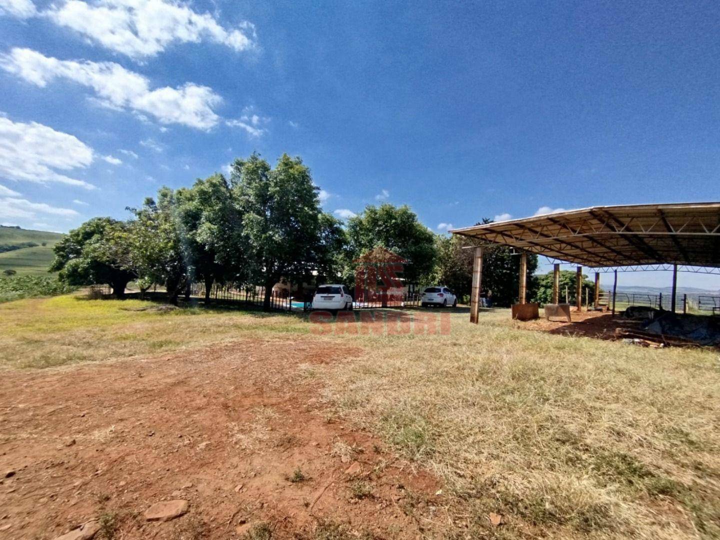 Sítio à venda com 3 quartos, 660m² - Foto 12