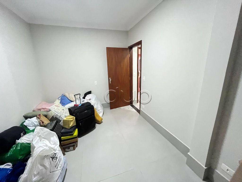Casa à venda com 4 quartos, 200m² - Foto 33