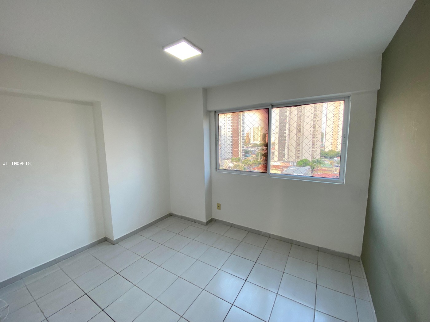 Apartamento à venda com 2 quartos, 57m² - Foto 6