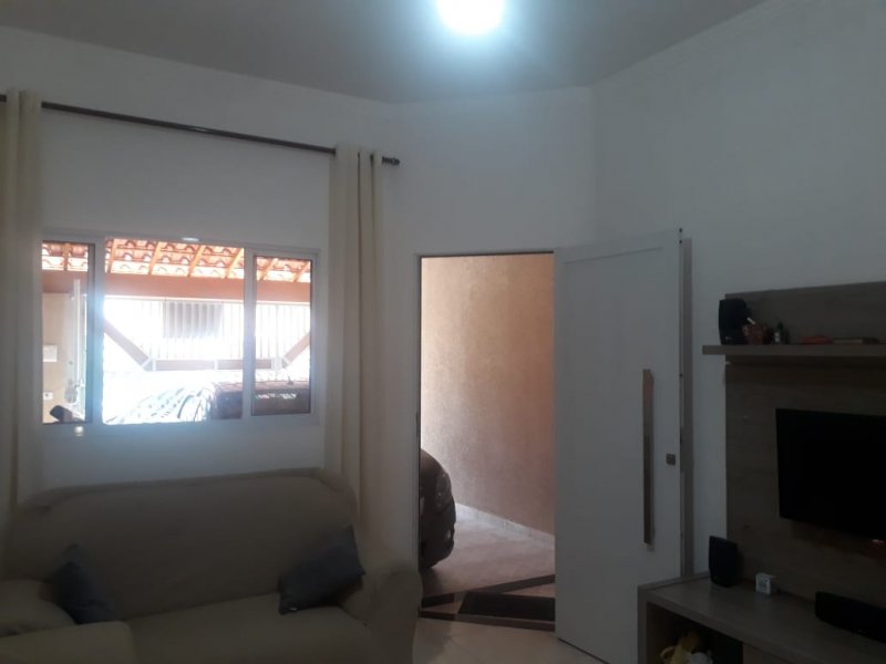 Casa à venda com 2 quartos, 55m² - Foto 20