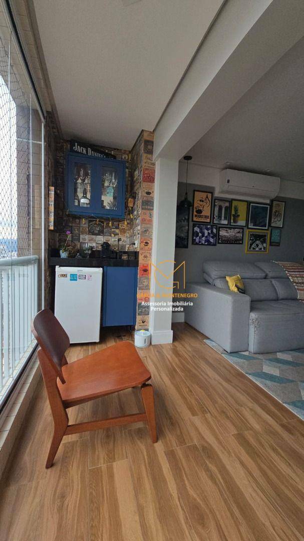 Apartamento à venda com 2 quartos, 69m² - Foto 2