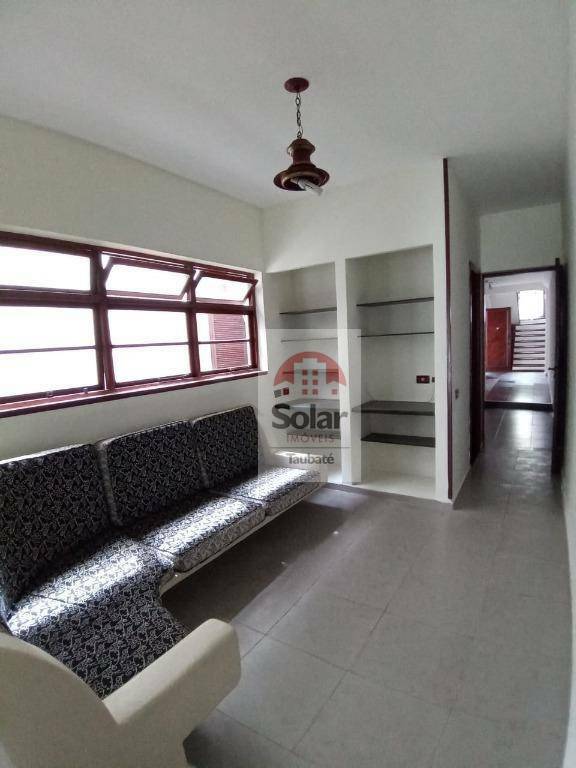 Casa para alugar com 4 quartos, 221m² - Foto 8