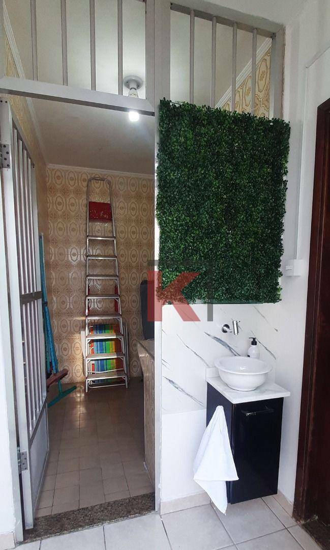Casa para alugar com 4 quartos, 167m² - Foto 25