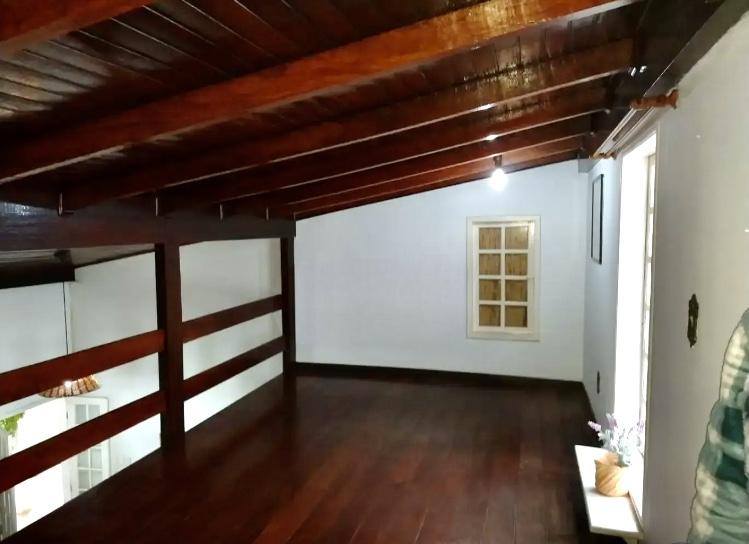 Casa à venda com 5 quartos, 200m² - Foto 20