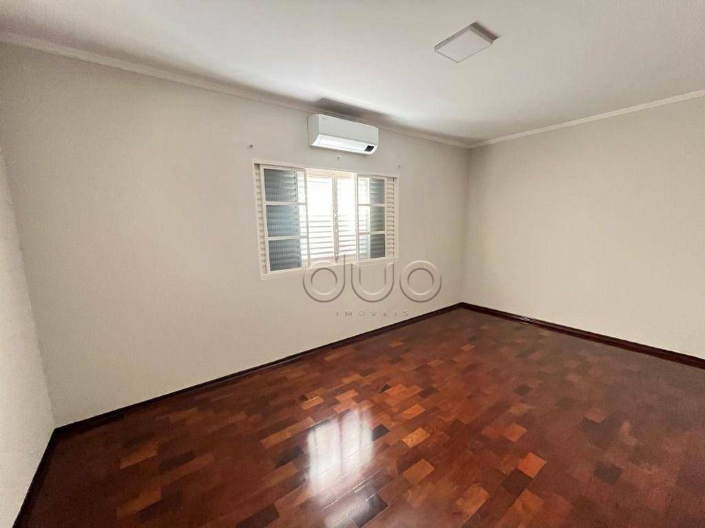 Casa à venda com 4 quartos, 200m² - Foto 45