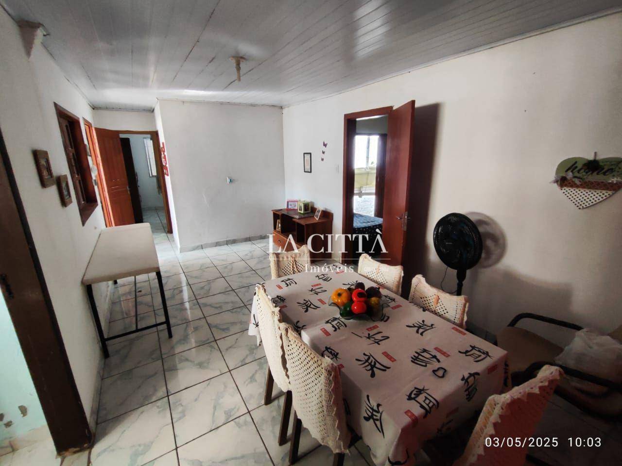 Casa à venda com 3 quartos, 100m² - Foto 4