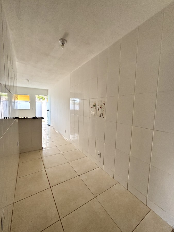 Casa à venda com 2 quartos, 56m² - Foto 11