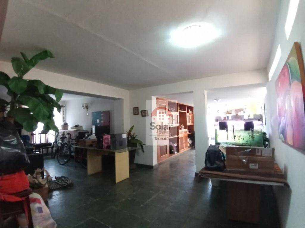 Casa para alugar com 5 quartos, 400m² - Foto 22