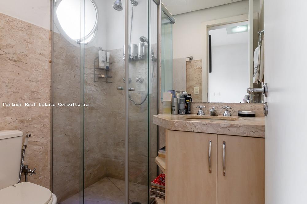 Apartamento à venda com 3 quartos, 240m² - Foto 12