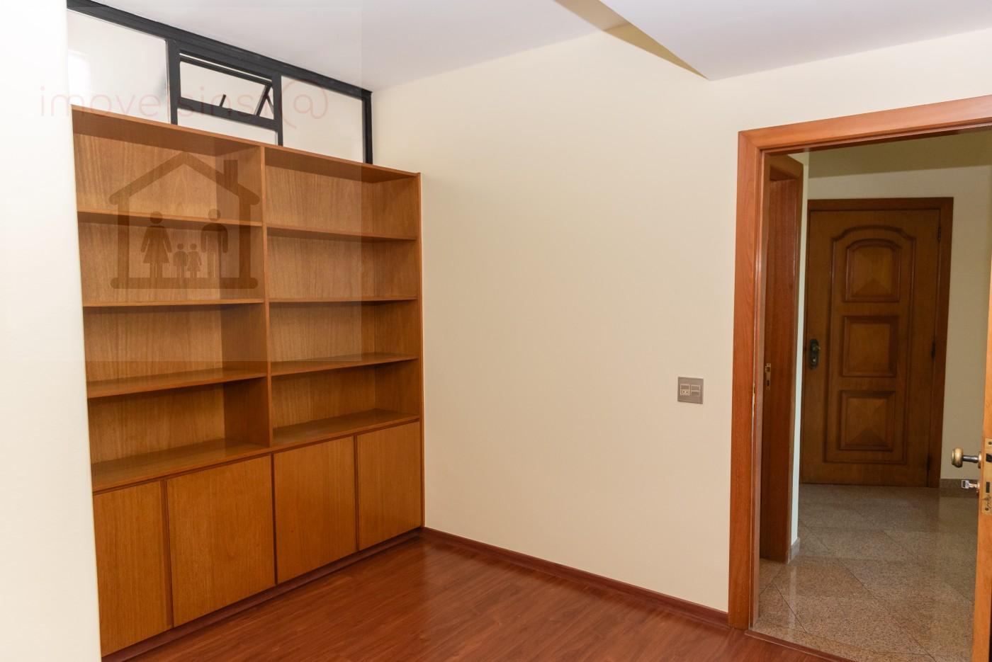 Apartamento à venda com 4 quartos, 285m² - Foto 14