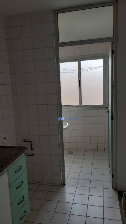 Apartamento à venda com 3 quartos, 63m² - Foto 5
