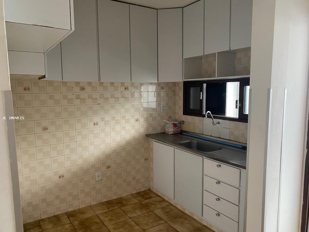 Apartamento à venda com 3 quartos, 107m² - Foto 7