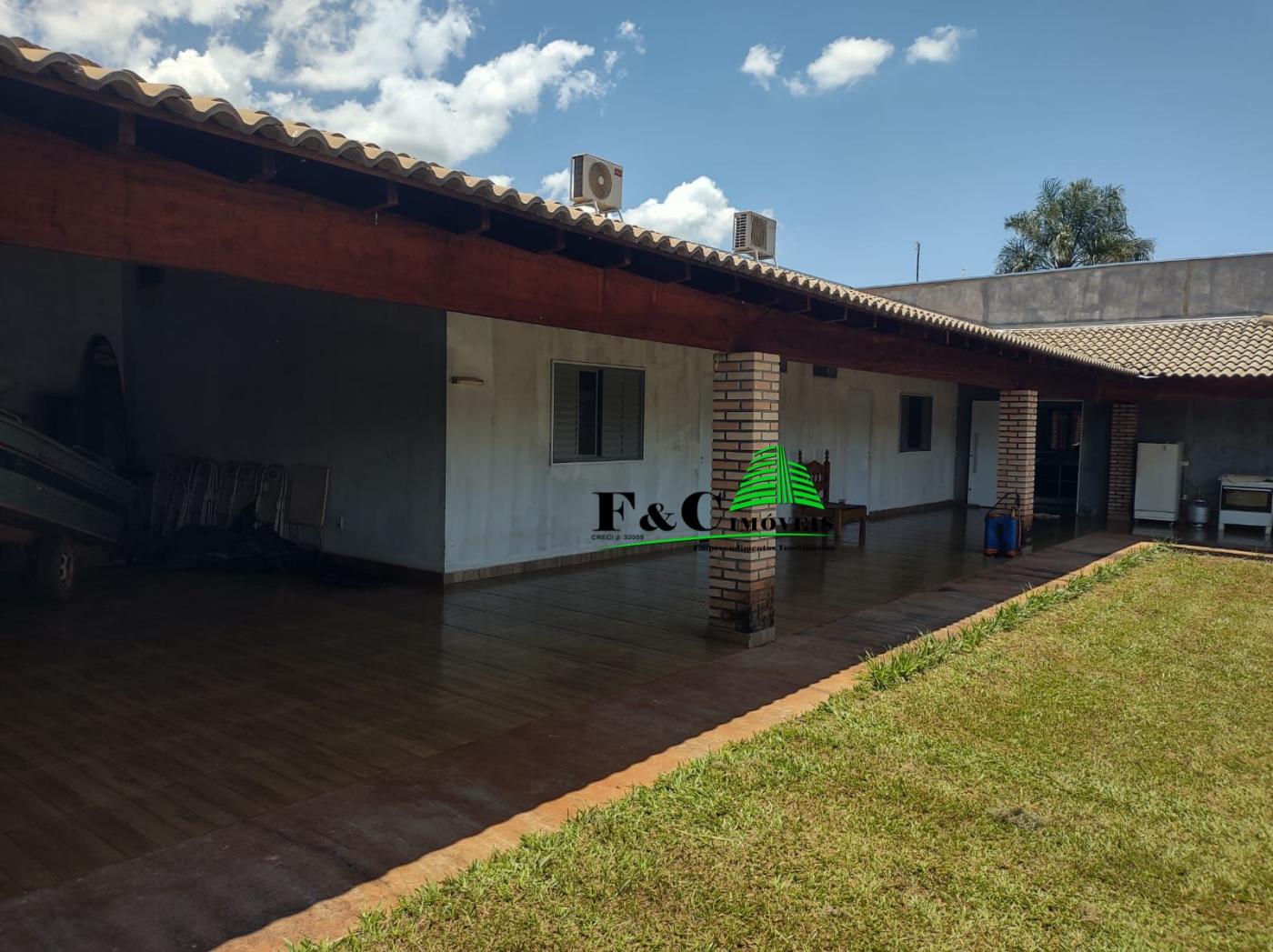 Chácara à venda com 2 quartos, 772m² - Foto 3