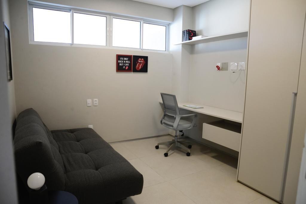 Casa à venda com 4 quartos, 151m² - Foto 2