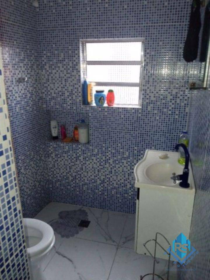 Casa à venda e aluguel com 6 quartos, 210m² - Foto 14