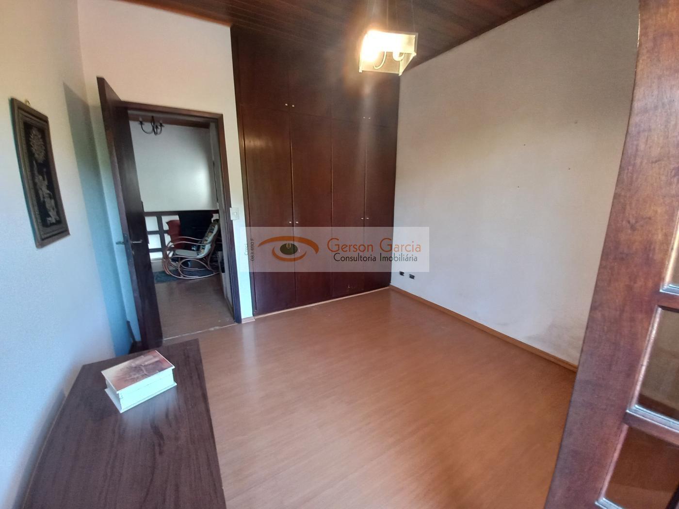 Casa de Condomínio para alugar com 3 quartos, 370m² - Foto 10